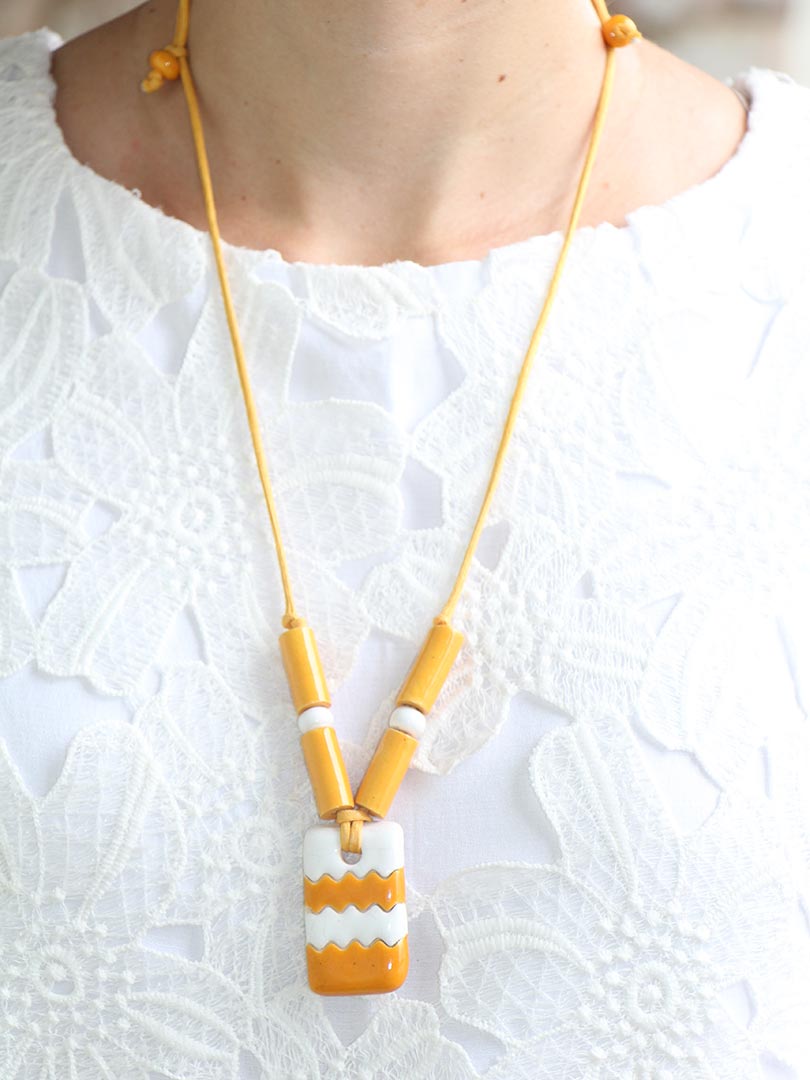 Colar Pingente com Brinco - Amarelo Ouro
