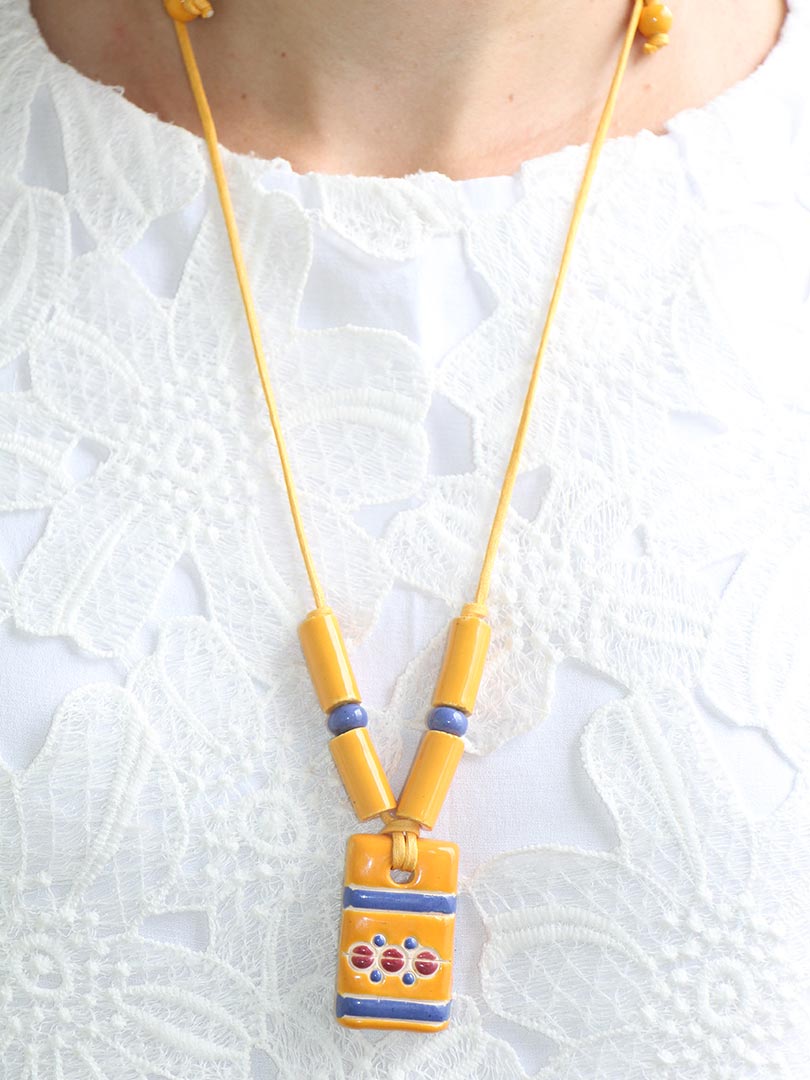 Colar Pingente com Brinco - Amarelo Ouro